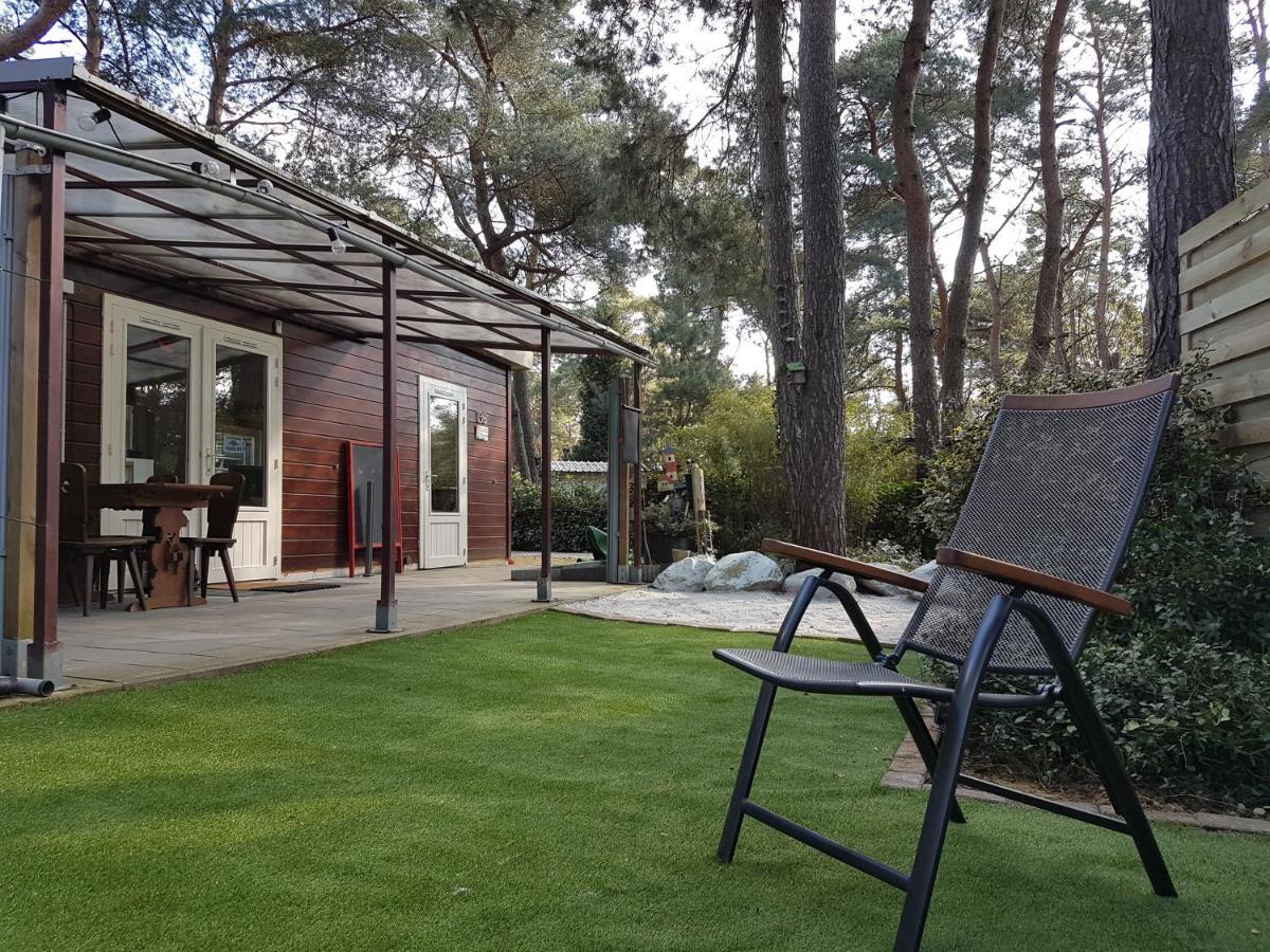 " Casitacuriosa " Chalet Op Camping Met Buitenzwembad Balen Exterior foto
