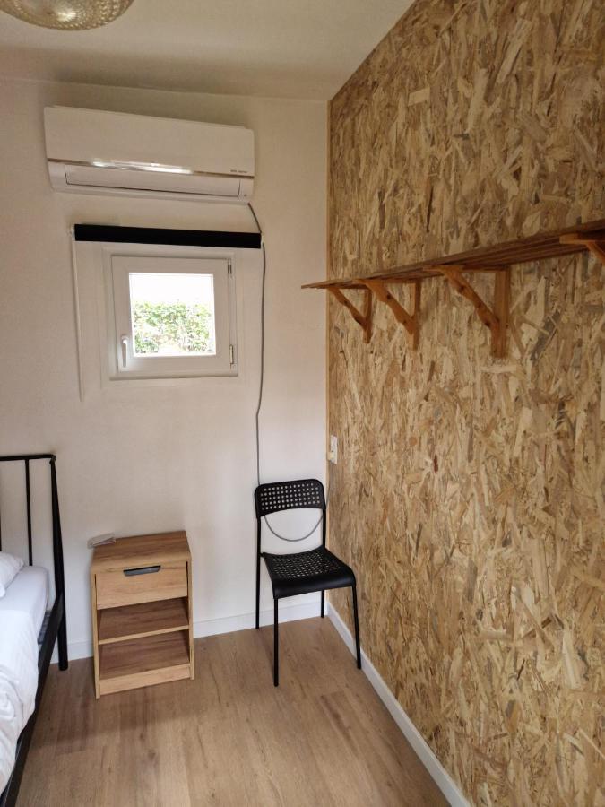 " Casitacuriosa " Chalet Op Camping Met Buitenzwembad Balen Exterior foto