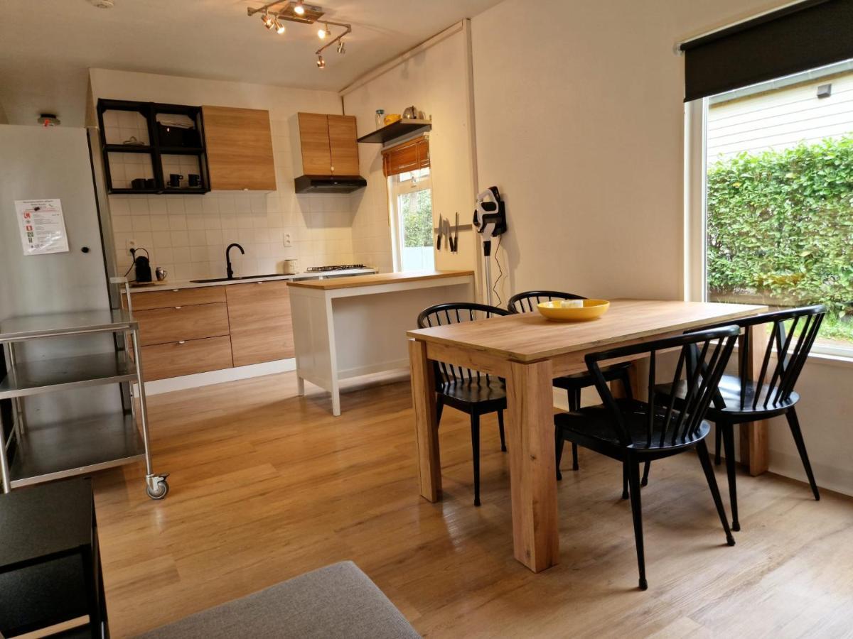 " Casitacuriosa " Chalet Op Camping Met Buitenzwembad Balen Exterior foto