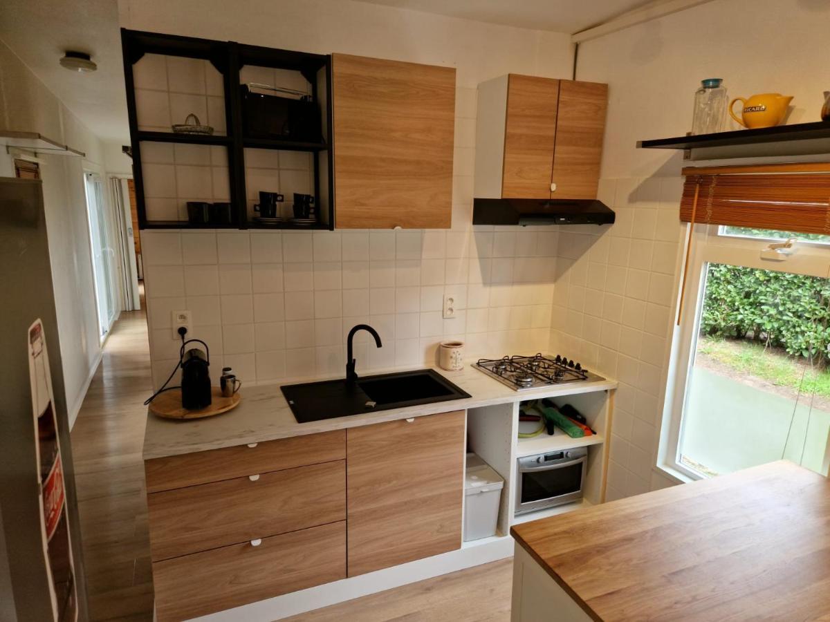 " Casitacuriosa " Chalet Op Camping Met Buitenzwembad Balen Exterior foto