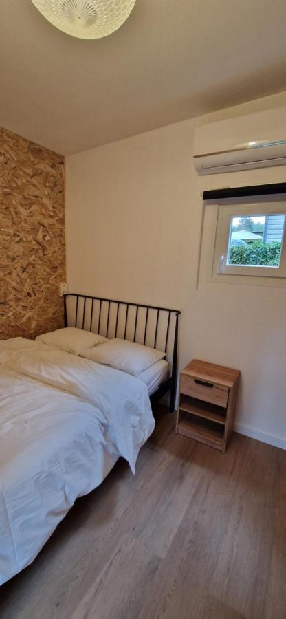 " Casitacuriosa " Chalet Op Camping Met Buitenzwembad Balen Exterior foto